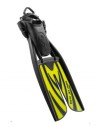 Split fin performance with a slightly stiffer blade for divers who like more feedback in their kicks.