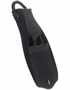 It's still the fin of choice among hosts of professional divers the world over.